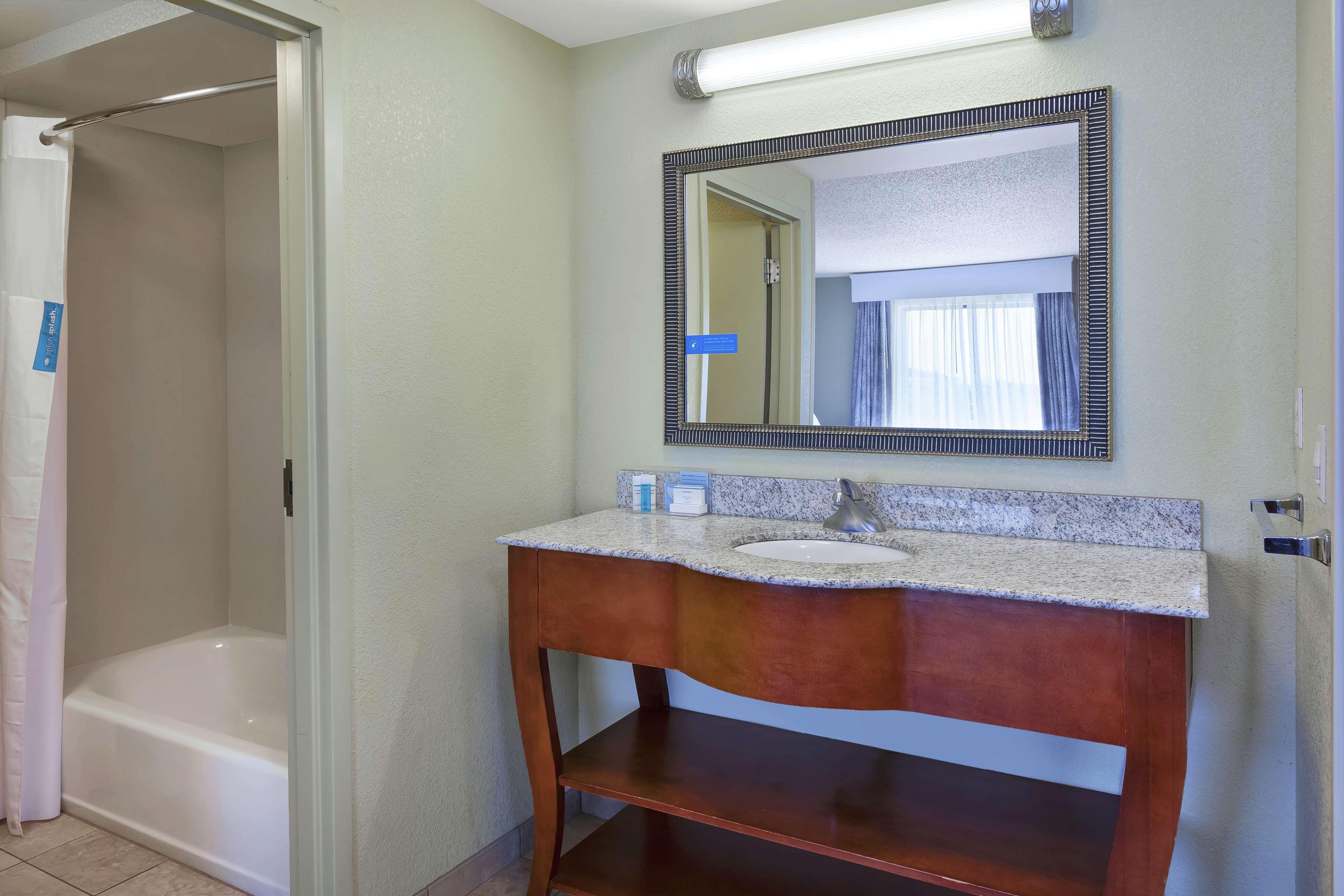 Hampton Inn & Suites Grand Rapids-Airport 28Th St Cascade Kültér fotó