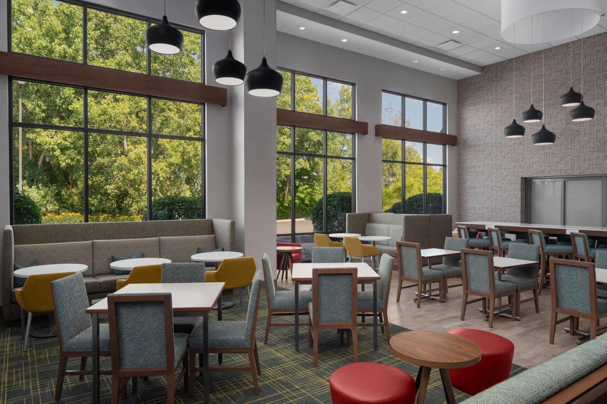 Hampton Inn & Suites Grand Rapids-Airport 28Th St Cascade Kültér fotó