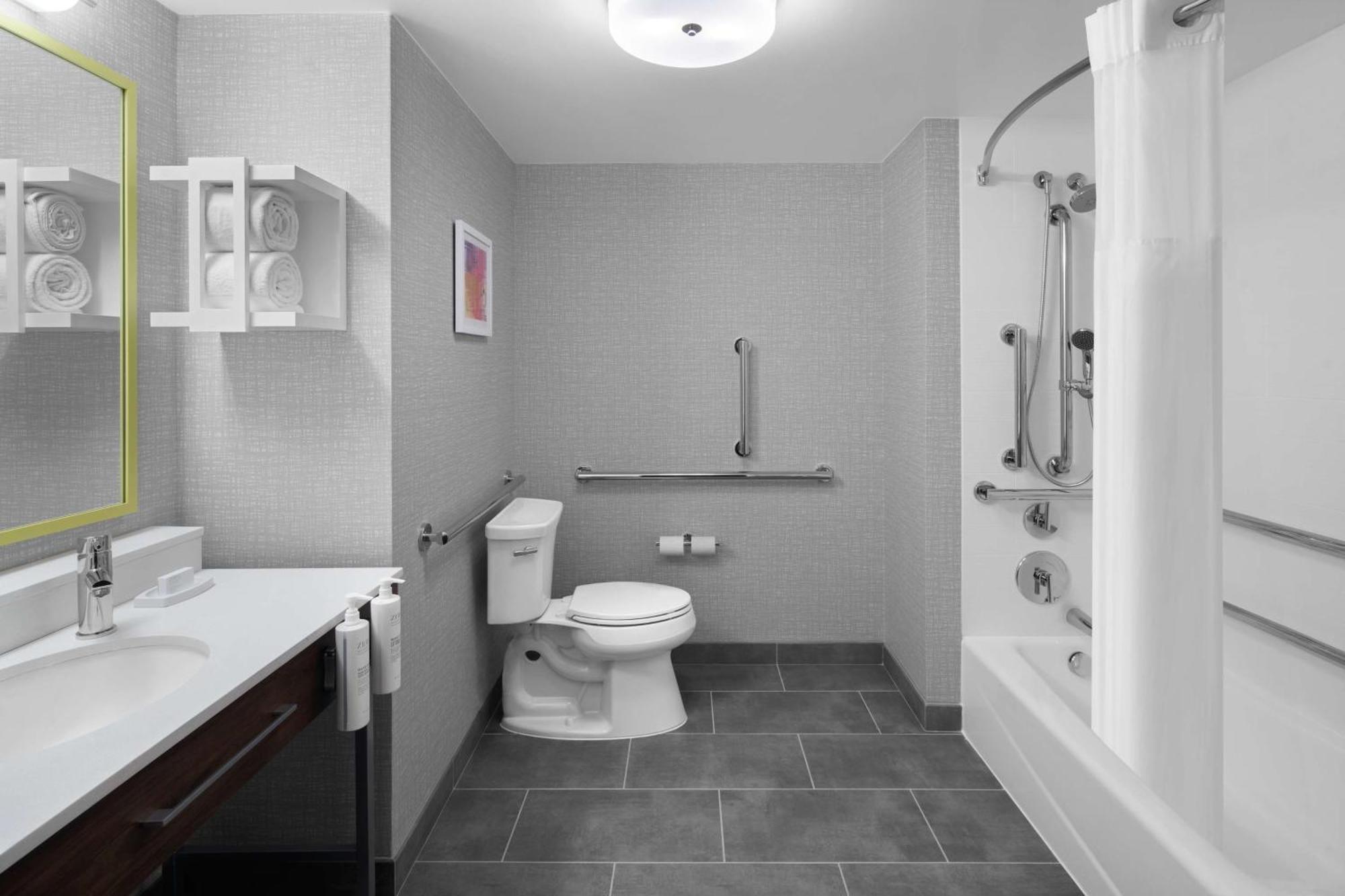 Hampton Inn & Suites Grand Rapids-Airport 28Th St Cascade Kültér fotó