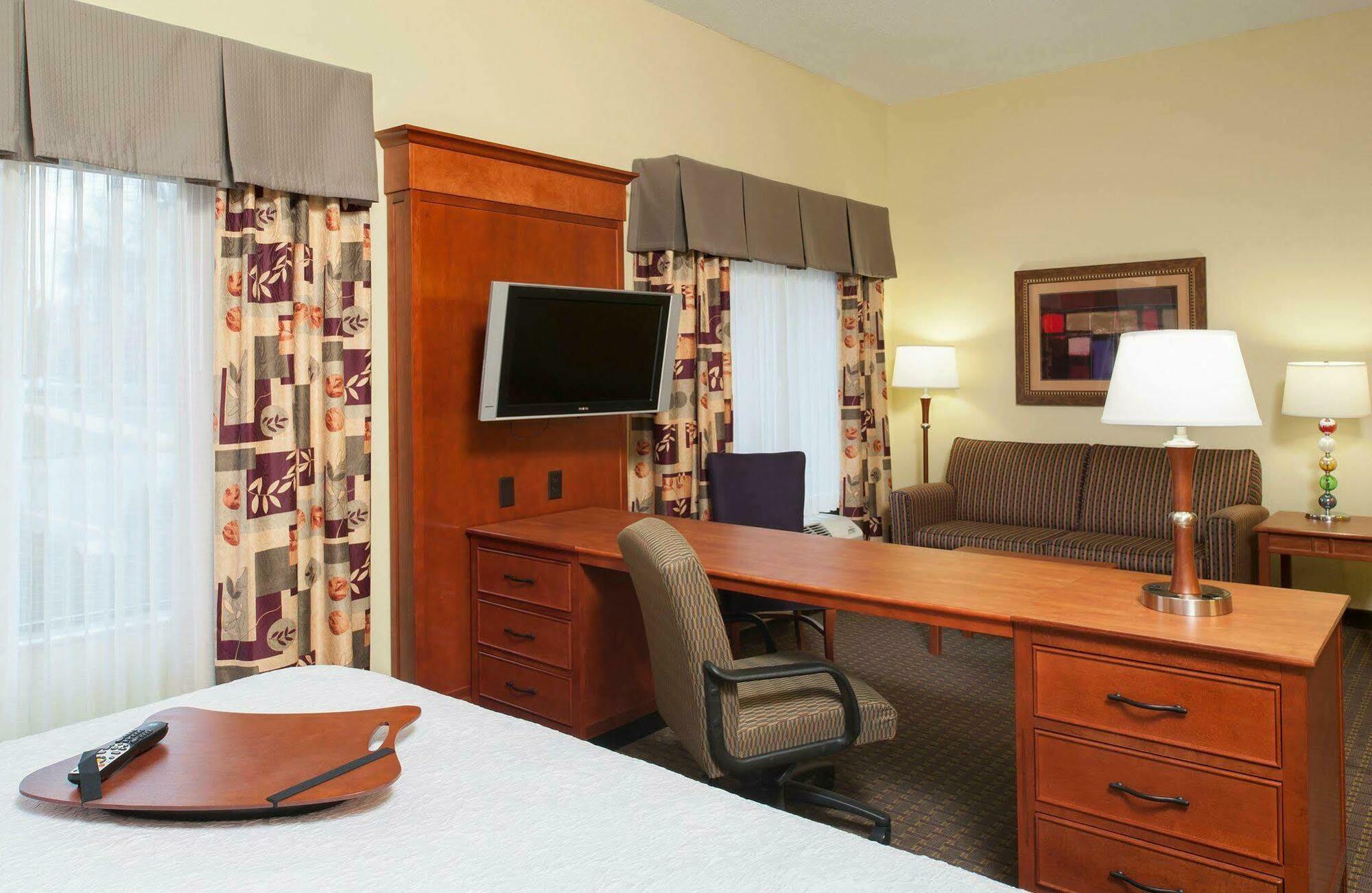 Hampton Inn & Suites Grand Rapids-Airport 28Th St Cascade Kültér fotó